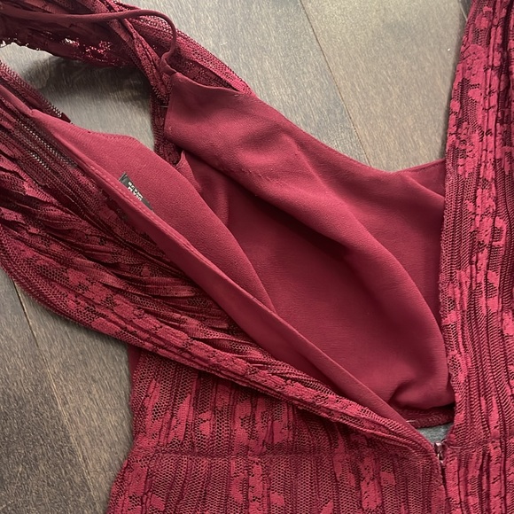 Dress - Picture 10 of 10